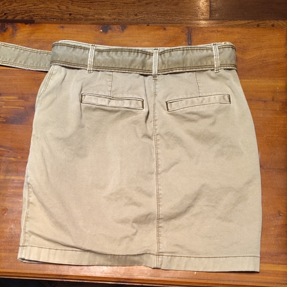 White House Black Market Olive Button-Front Mini Skirt - Picture 3 of 3